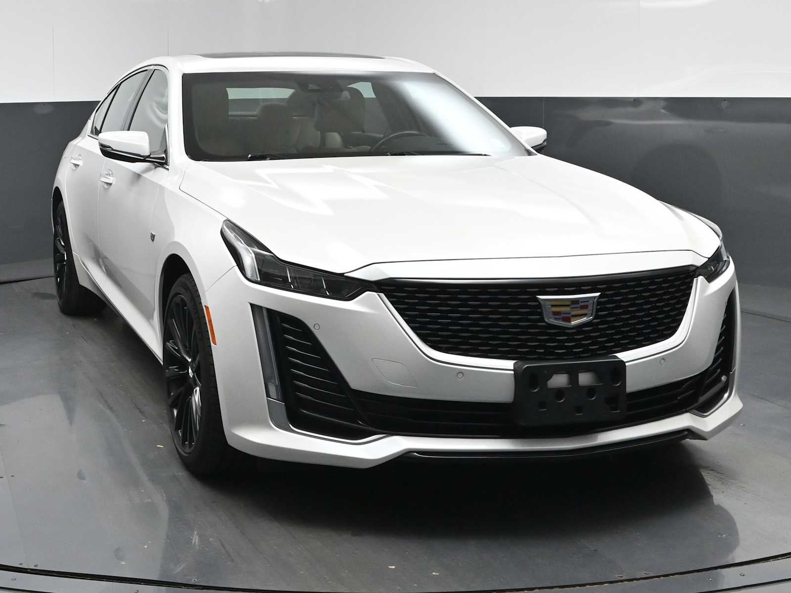 2023 Cadillac CT5 Luxury