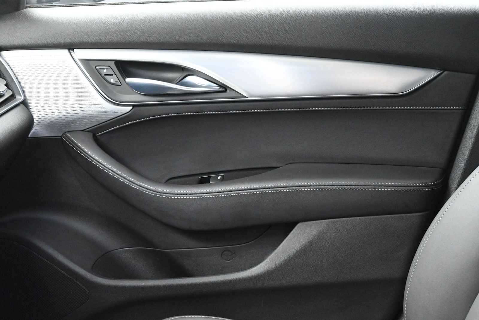 2023 Cadillac CT5 Luxury