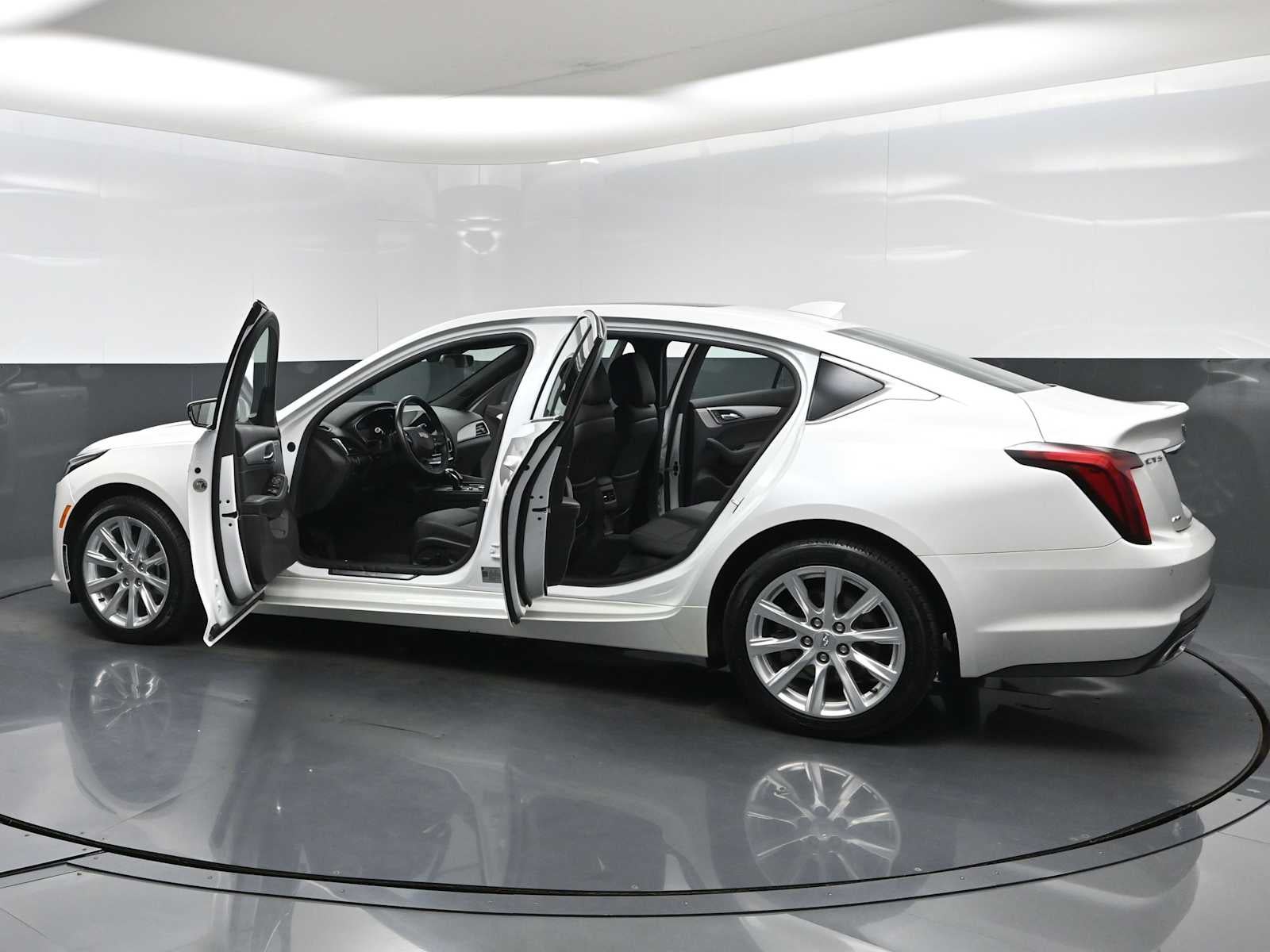 2023 Cadillac CT5 Luxury