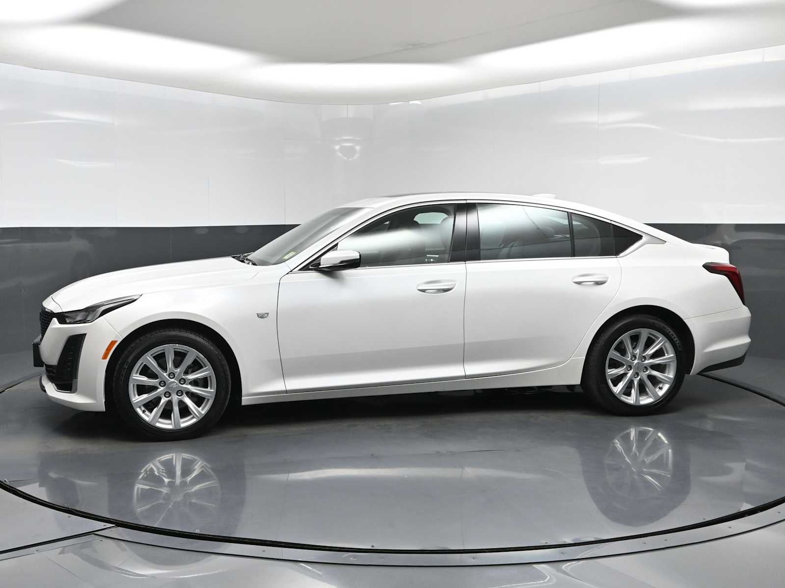2023 Cadillac CT5 Luxury