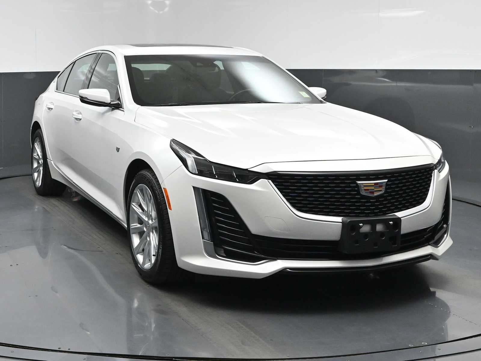 2023 Cadillac CT5 Luxury
