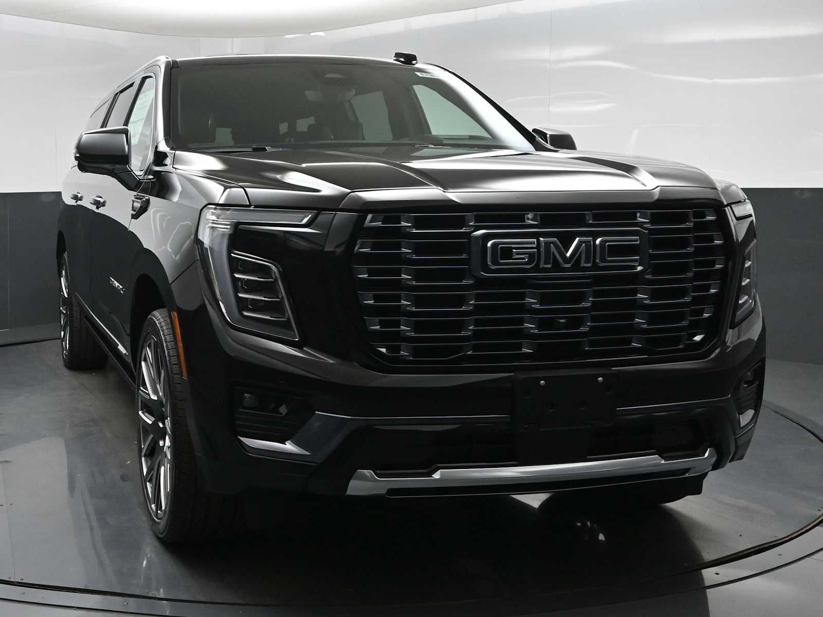 2026 GMC Yukon XL Denali Ultimate - Photo 1