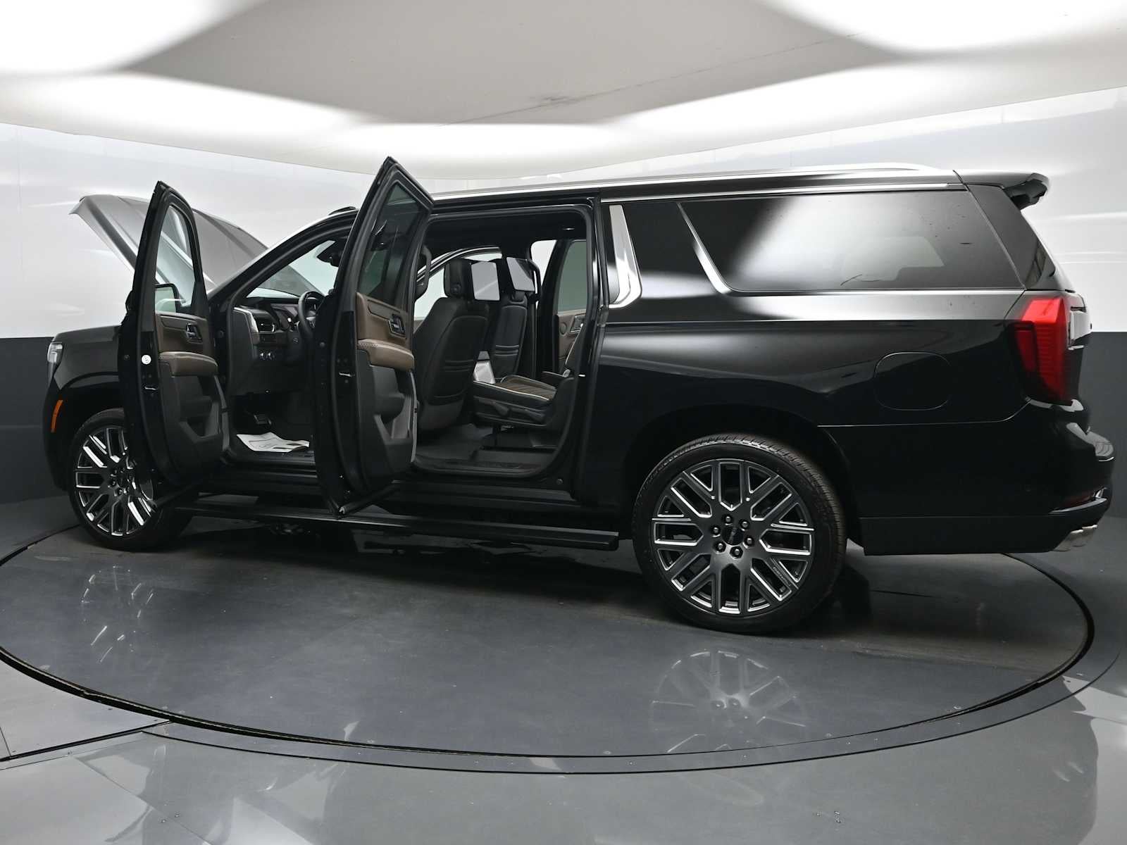 2026 GMC Yukon XL Denali Ultimate - Photo 14