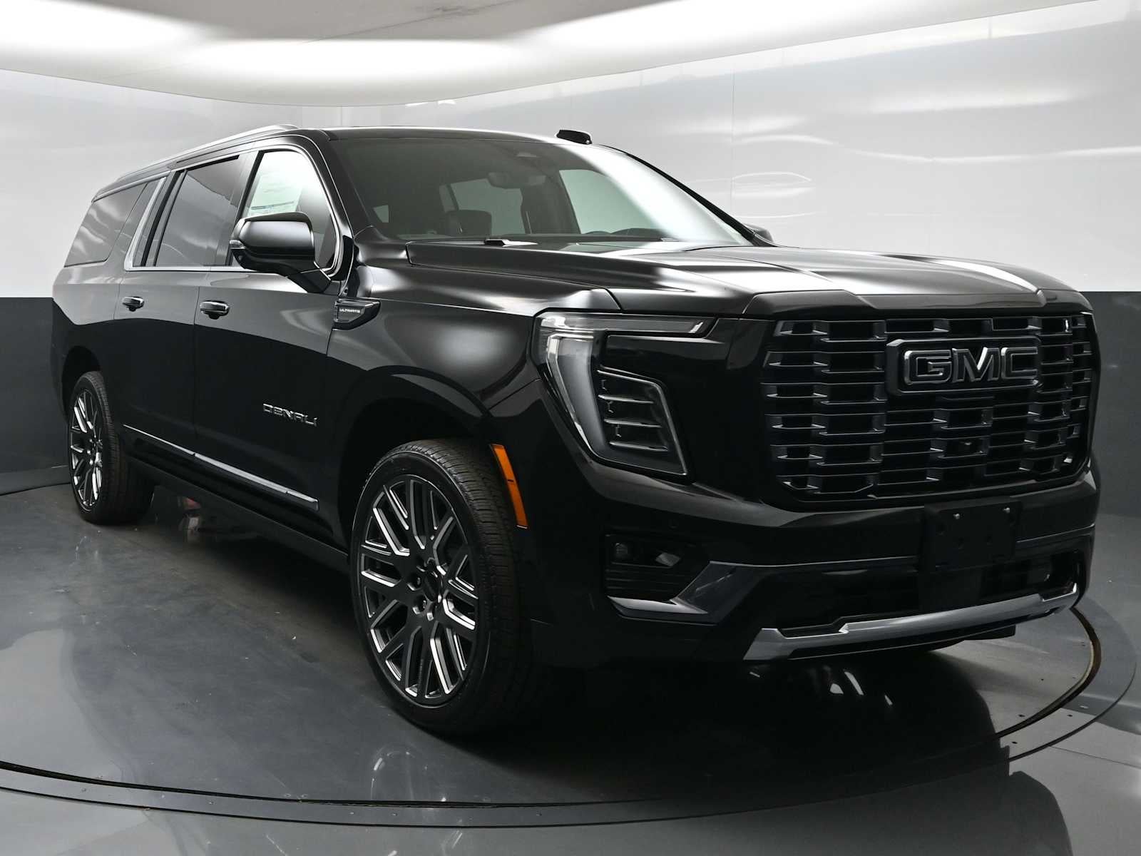 2026 GMC Yukon XL Denali Ultimate - Photo 5