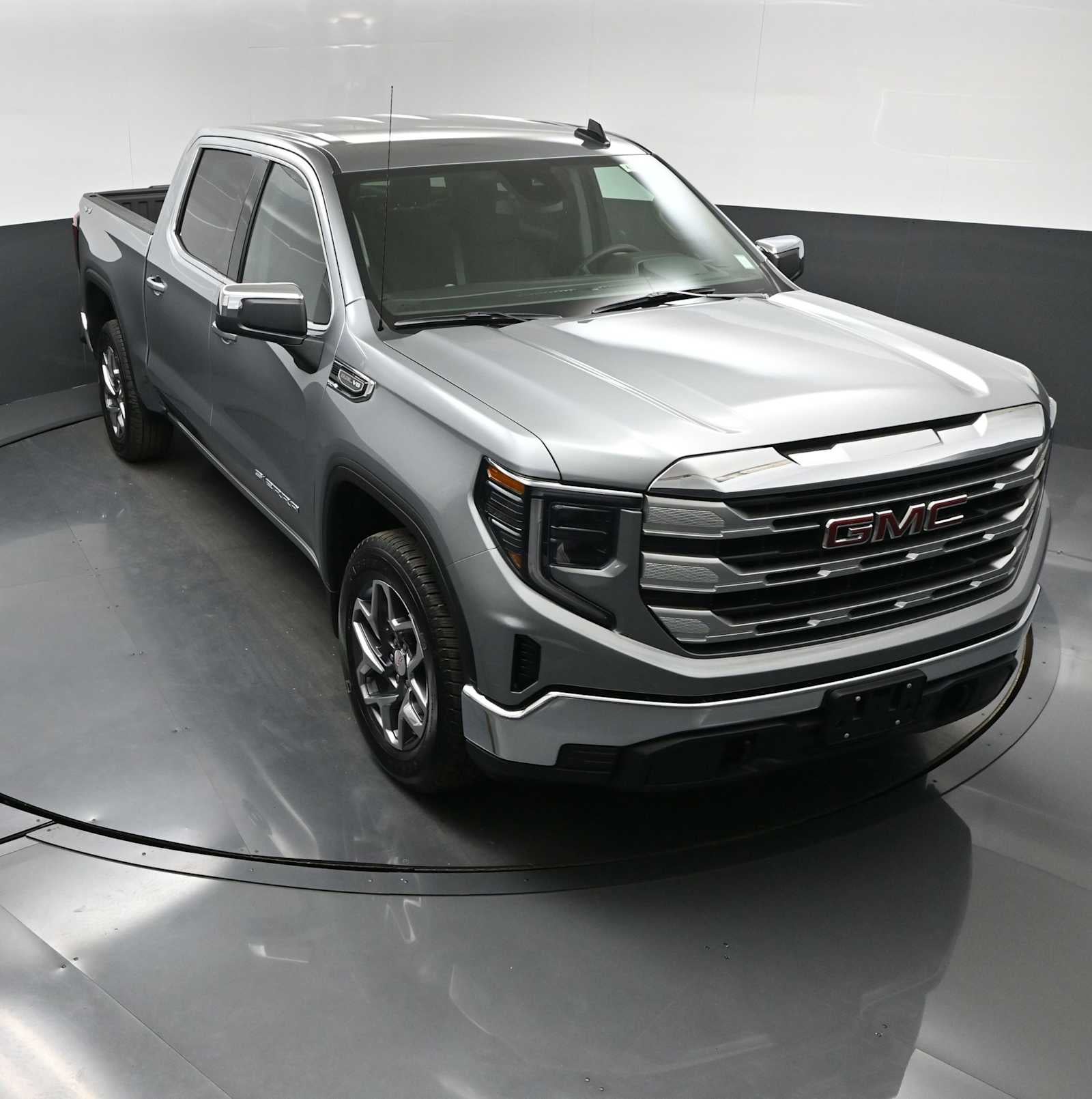 2026 GMC Sierra 1500 SLE - Photo 10