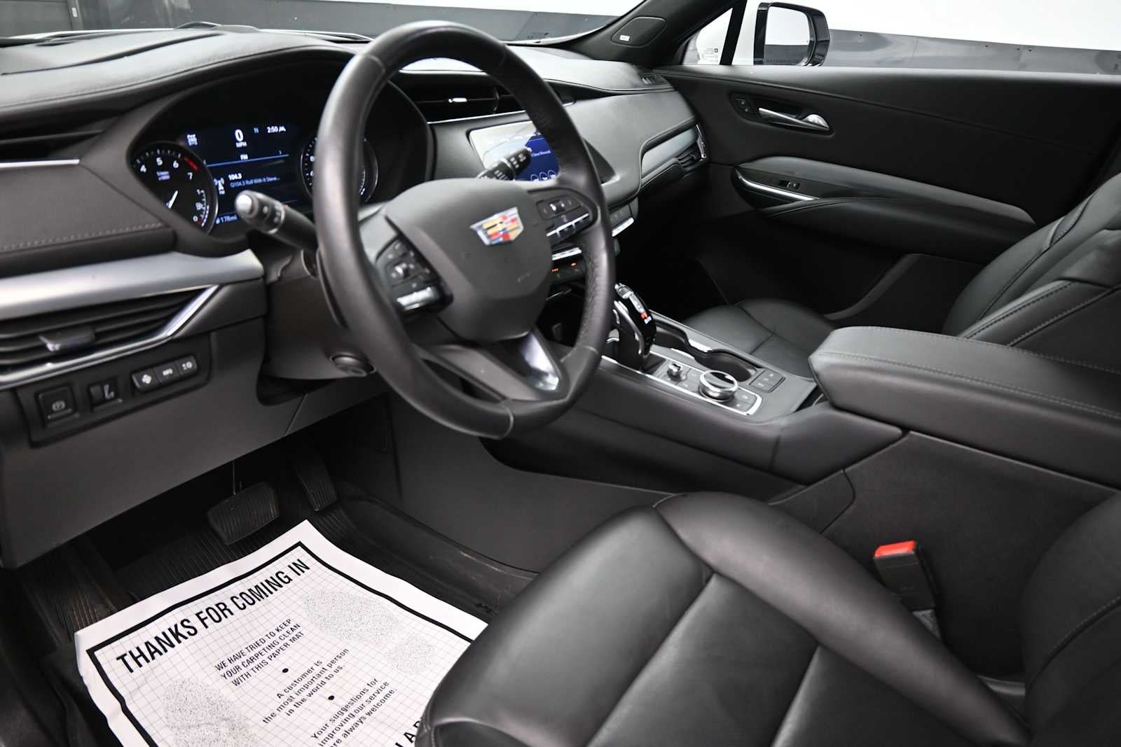 2023 Cadillac XT4 Premium Luxury