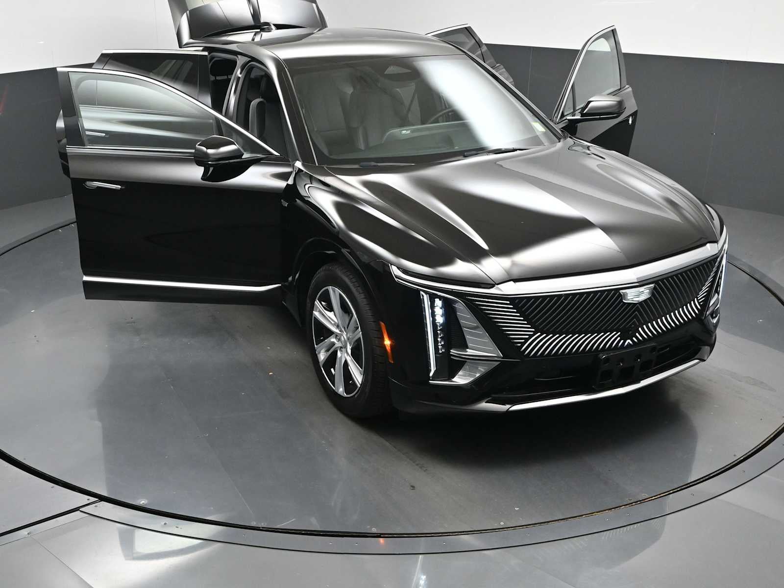 2024 Cadillac LYRIQ Tech