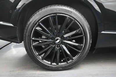 2024 Cadillac LYRIQ Luxury 1