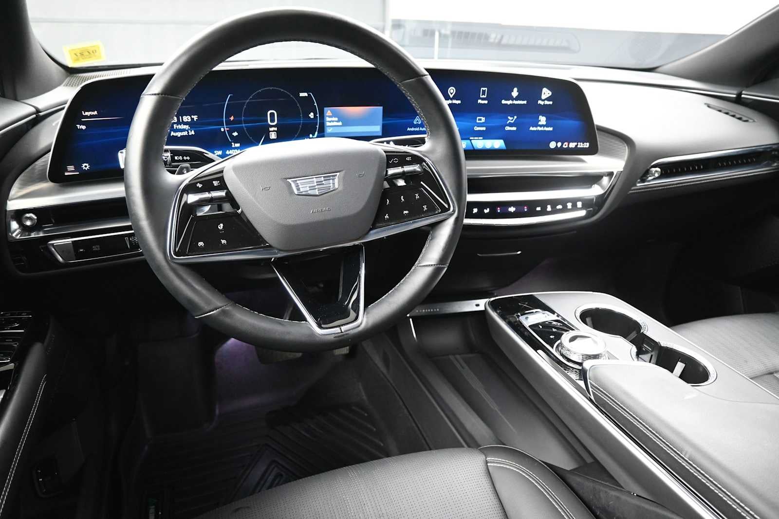 2024 Cadillac LYRIQ Luxury 1