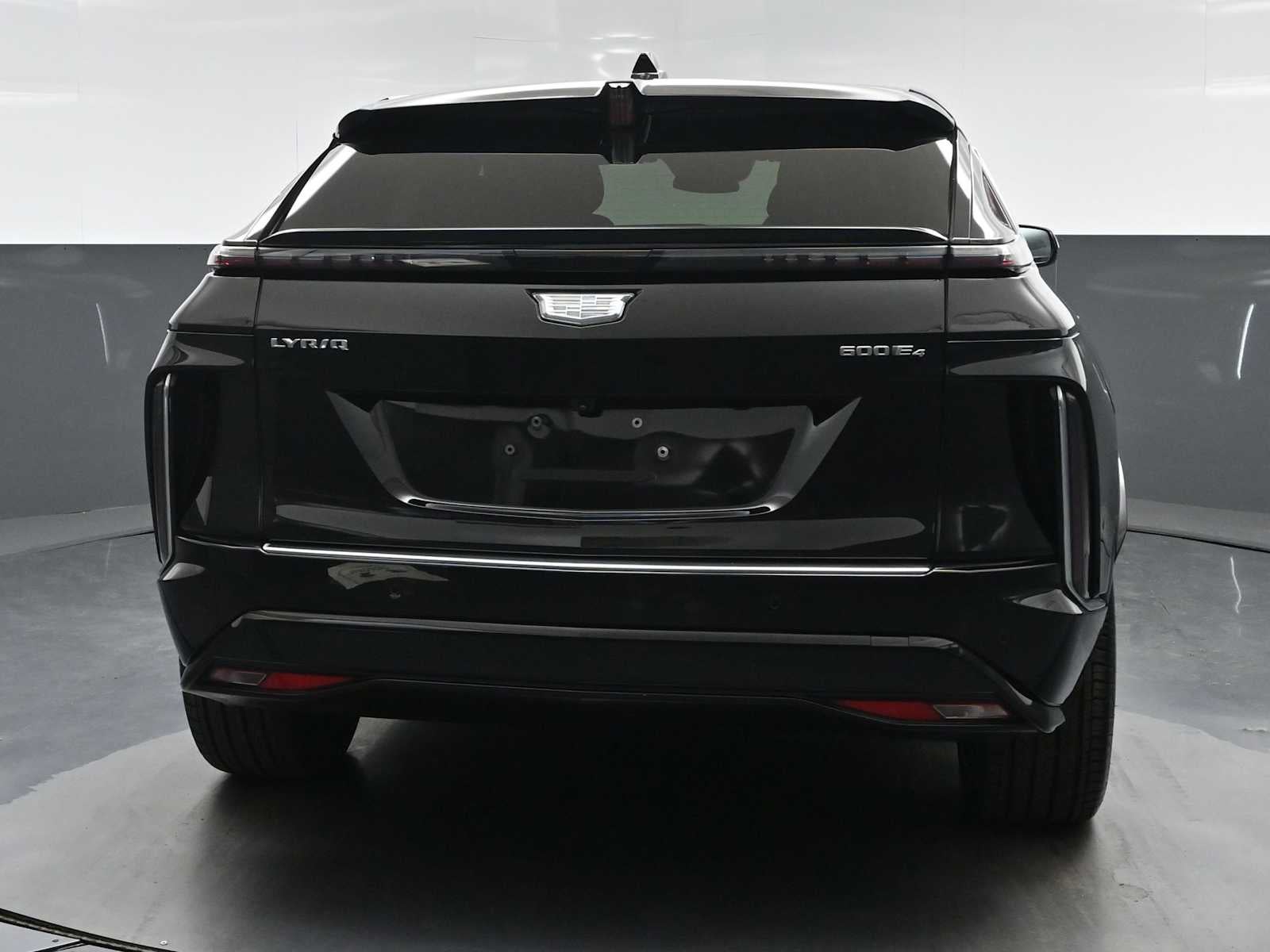 Certified 2024 Cadillac LYRIQ Luxury 1 with VIN 1GYKPPRL1RZ142225 for sale in Great Neck, NY