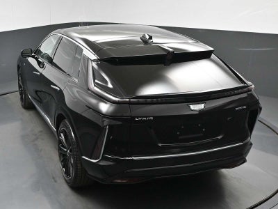 2024 Cadillac LYRIQ Luxury 1