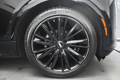 2024 Cadillac LYRIQ Luxury 1