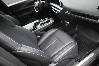 2024 Cadillac LYRIQ Luxury 1
