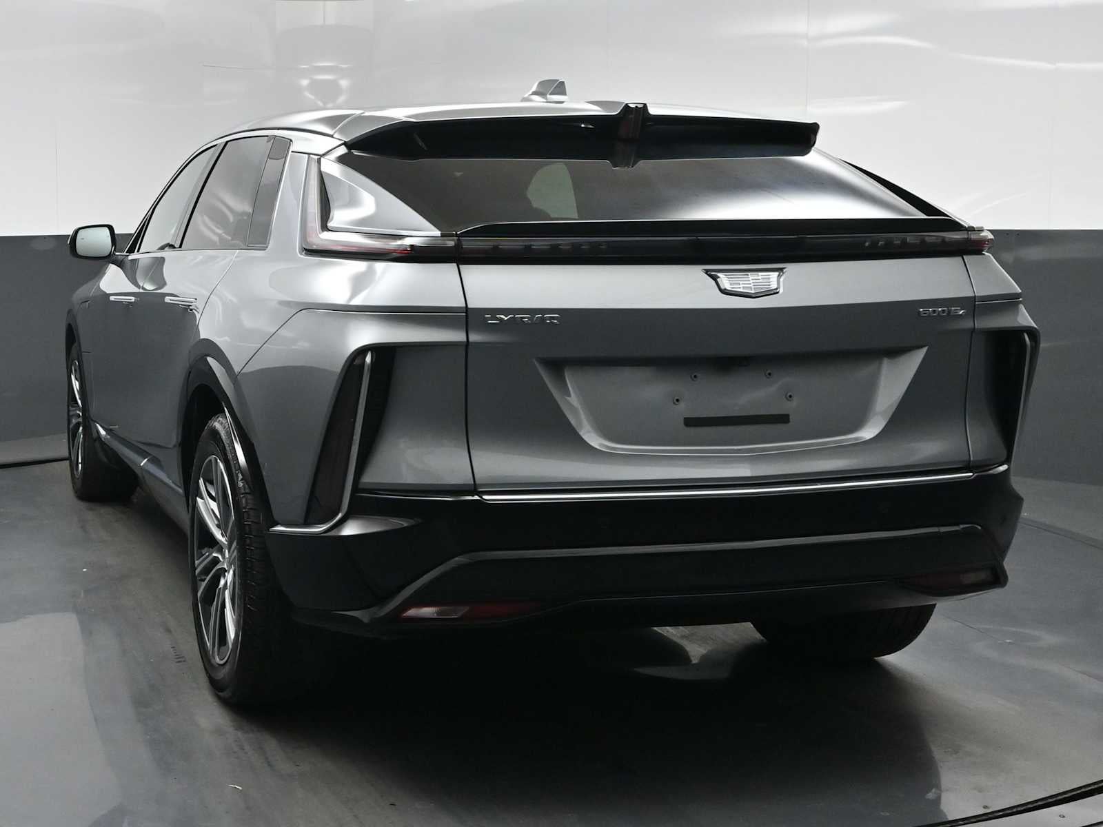 2024 Cadillac LYRIQ Luxury 1