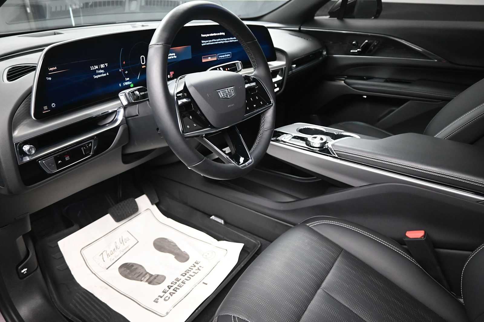 2024 Cadillac LYRIQ Luxury 1