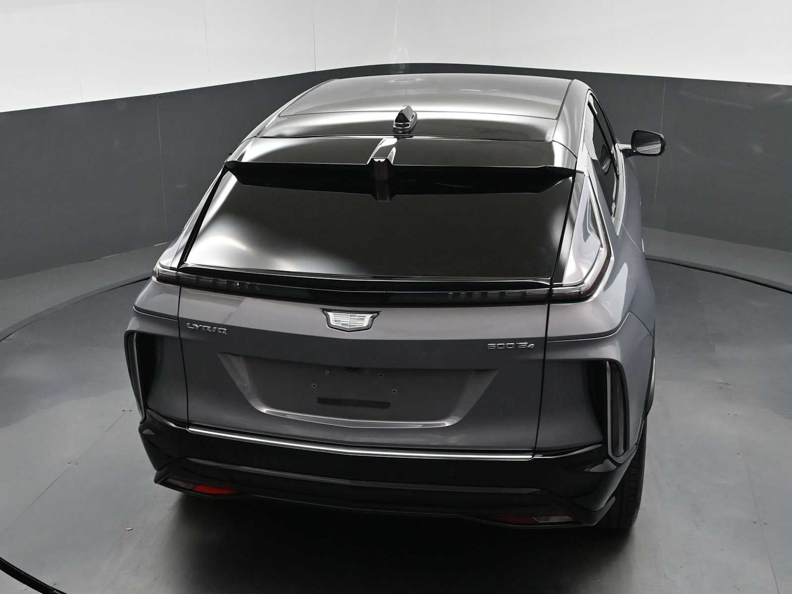 2024 Cadillac LYRIQ Luxury 1