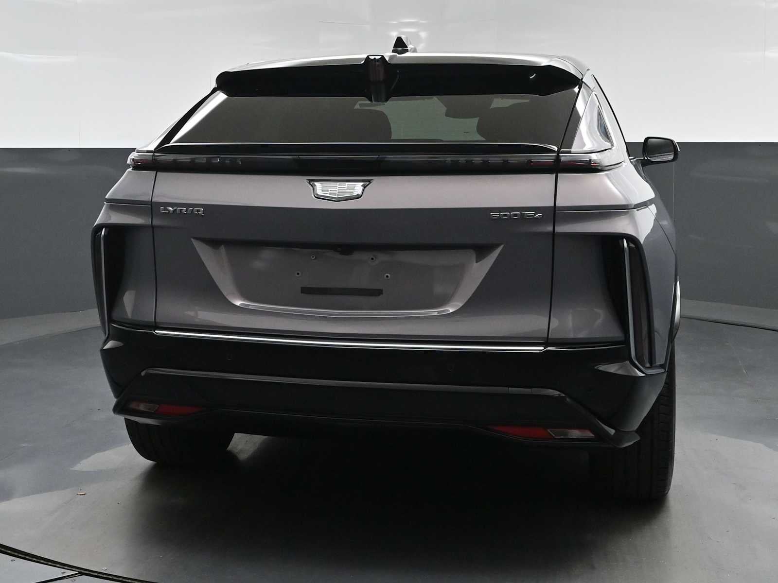 2024 Cadillac LYRIQ Luxury 1