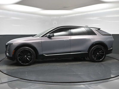 2024 Cadillac LYRIQ Luxury 1