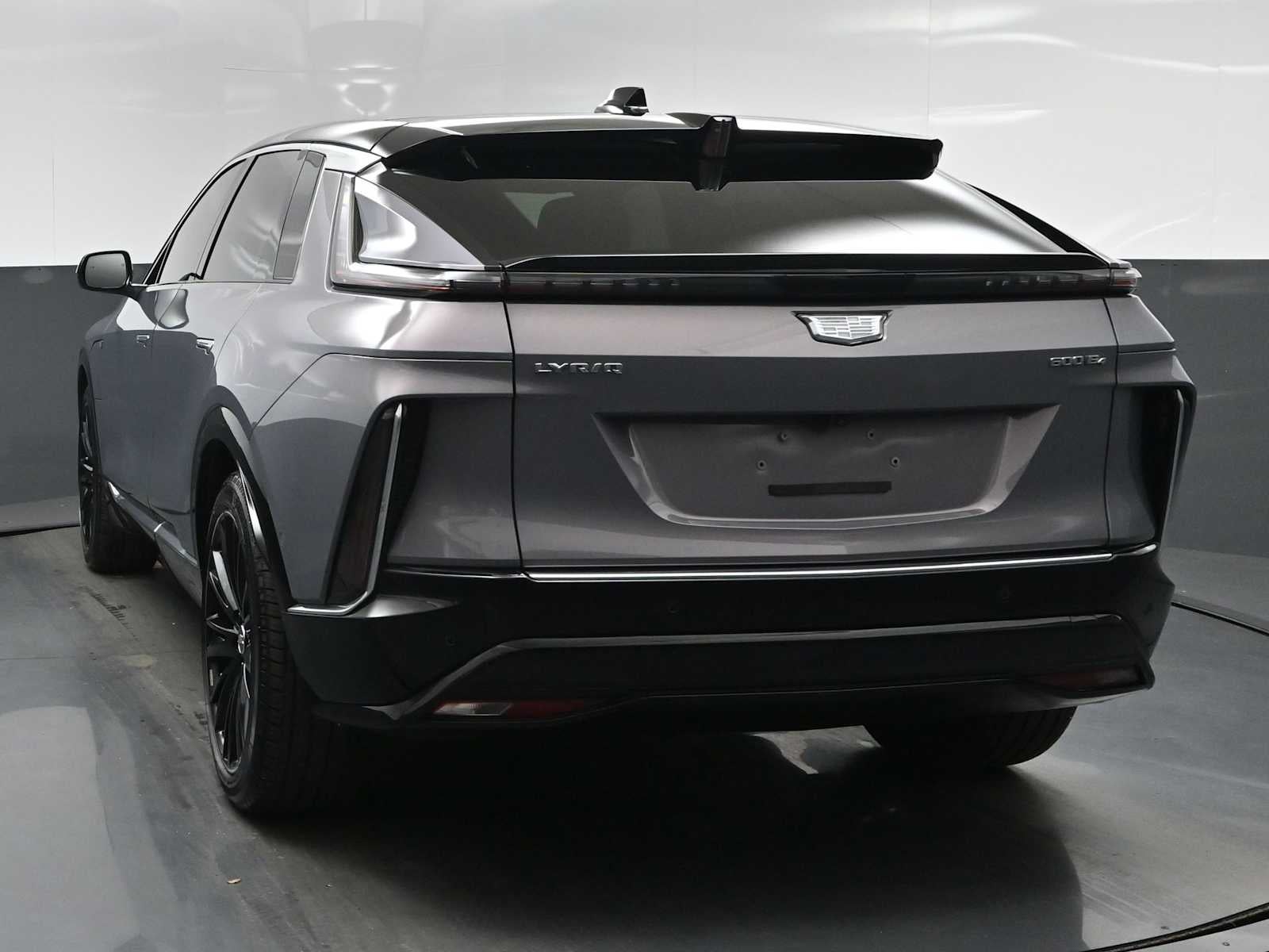 2024 Cadillac LYRIQ Luxury 1
