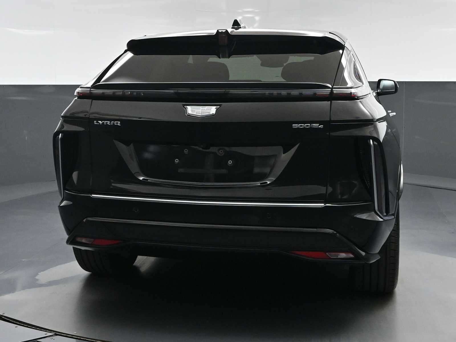 2024 Cadillac LYRIQ Luxury 1