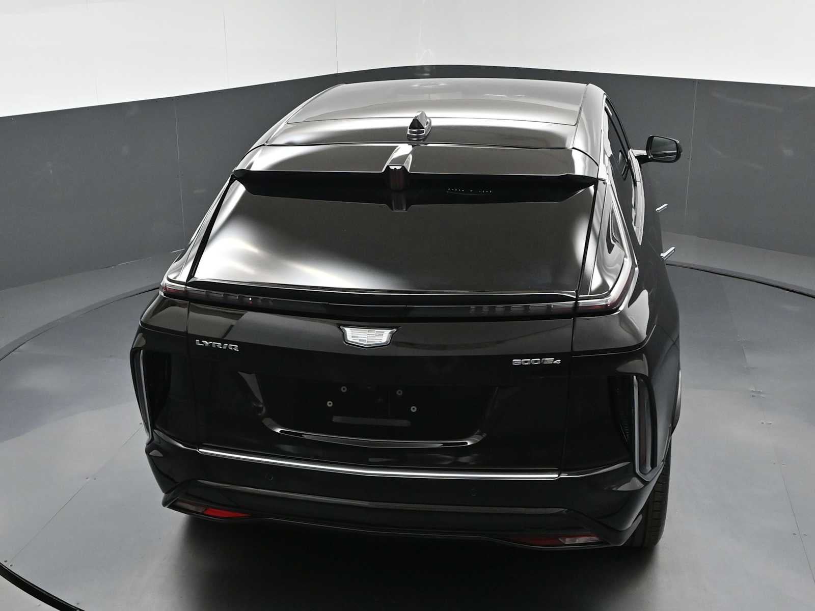 2024 Cadillac LYRIQ Luxury 1