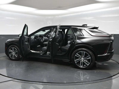 2024 Cadillac LYRIQ Luxury 2