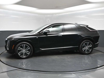 2024 Cadillac LYRIQ Luxury 2
