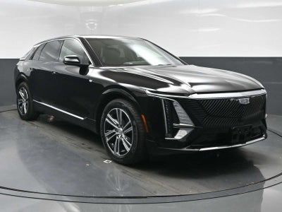 2024 Cadillac LYRIQ Luxury 2