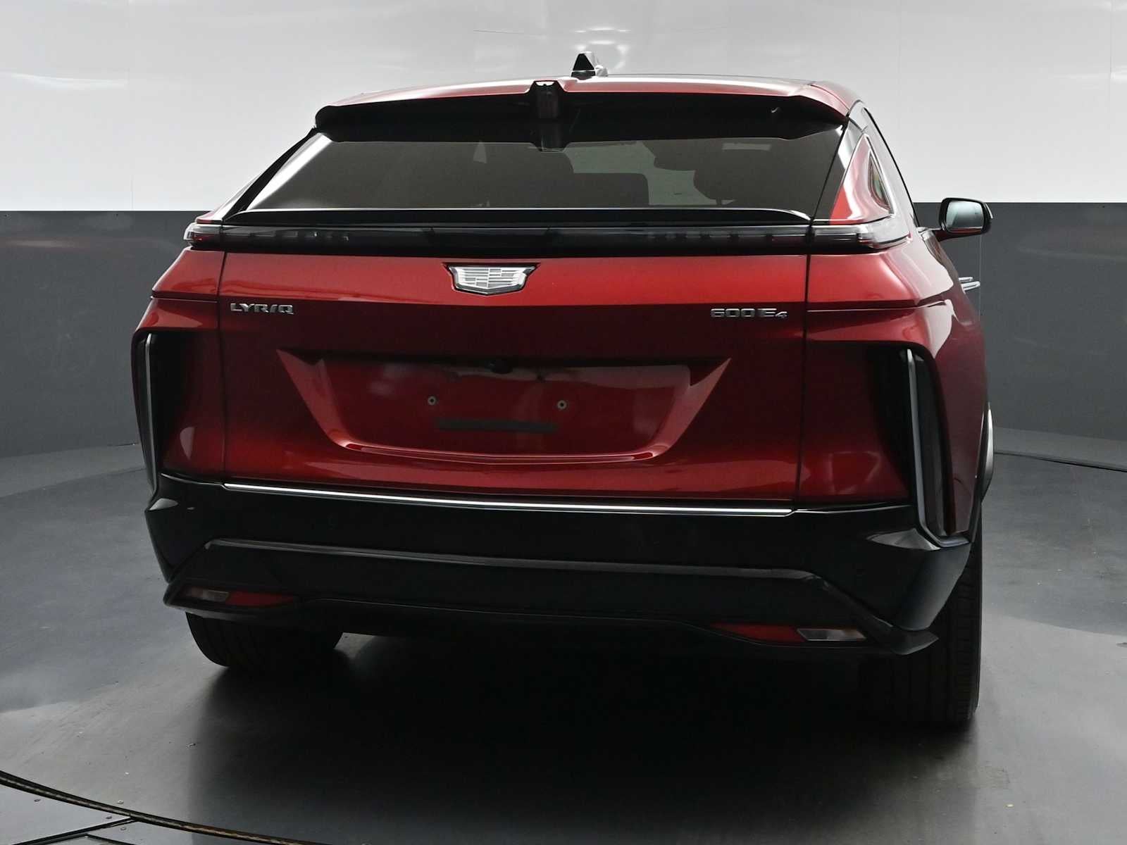 2024 Cadillac LYRIQ Luxury 2