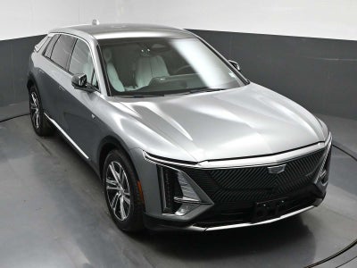 2024 Cadillac LYRIQ Luxury 2