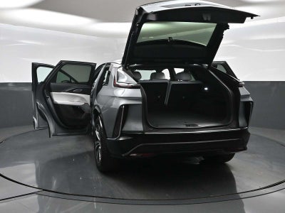 2024 Cadillac LYRIQ Luxury 2