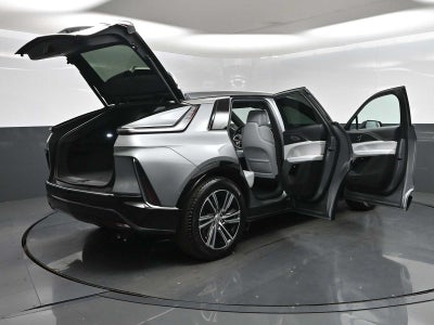 2024 Cadillac LYRIQ Luxury 2