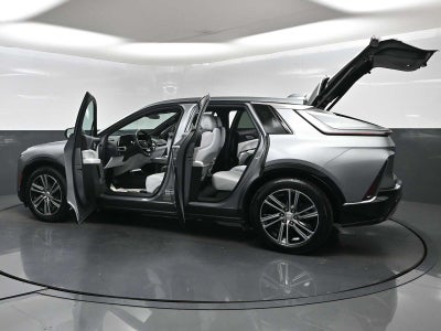 2024 Cadillac LYRIQ Luxury 2