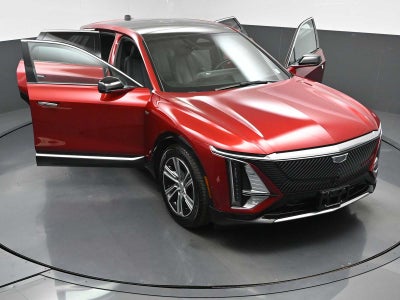 2024 Cadillac LYRIQ Luxury 2
