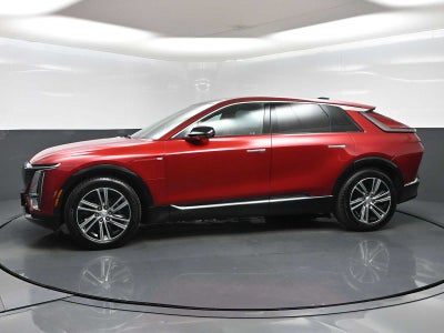 2024 Cadillac LYRIQ Luxury 2