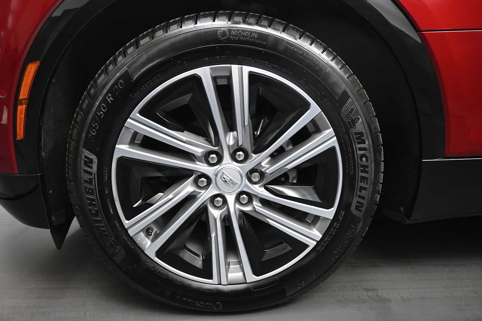 2024 Cadillac LYRIQ Luxury 2