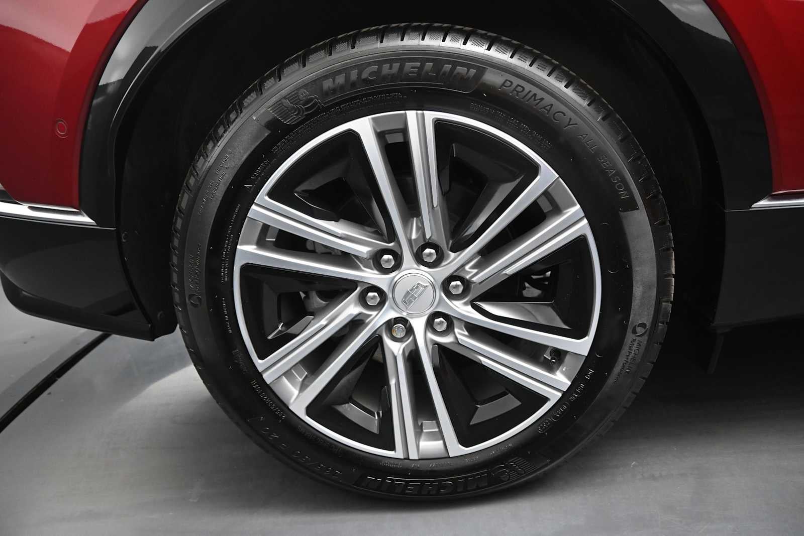 2024 Cadillac LYRIQ Luxury 2