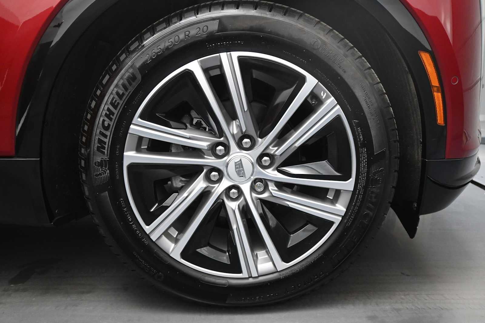2024 Cadillac LYRIQ Luxury 2