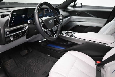 2024 Cadillac LYRIQ Luxury 3