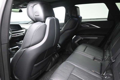 2024 Cadillac LYRIQ Sport 2