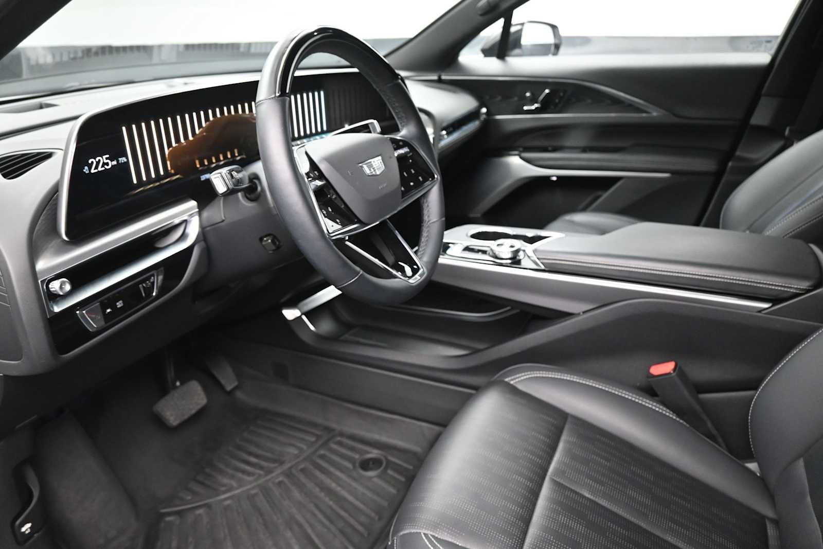 2024 Cadillac LYRIQ Sport 2