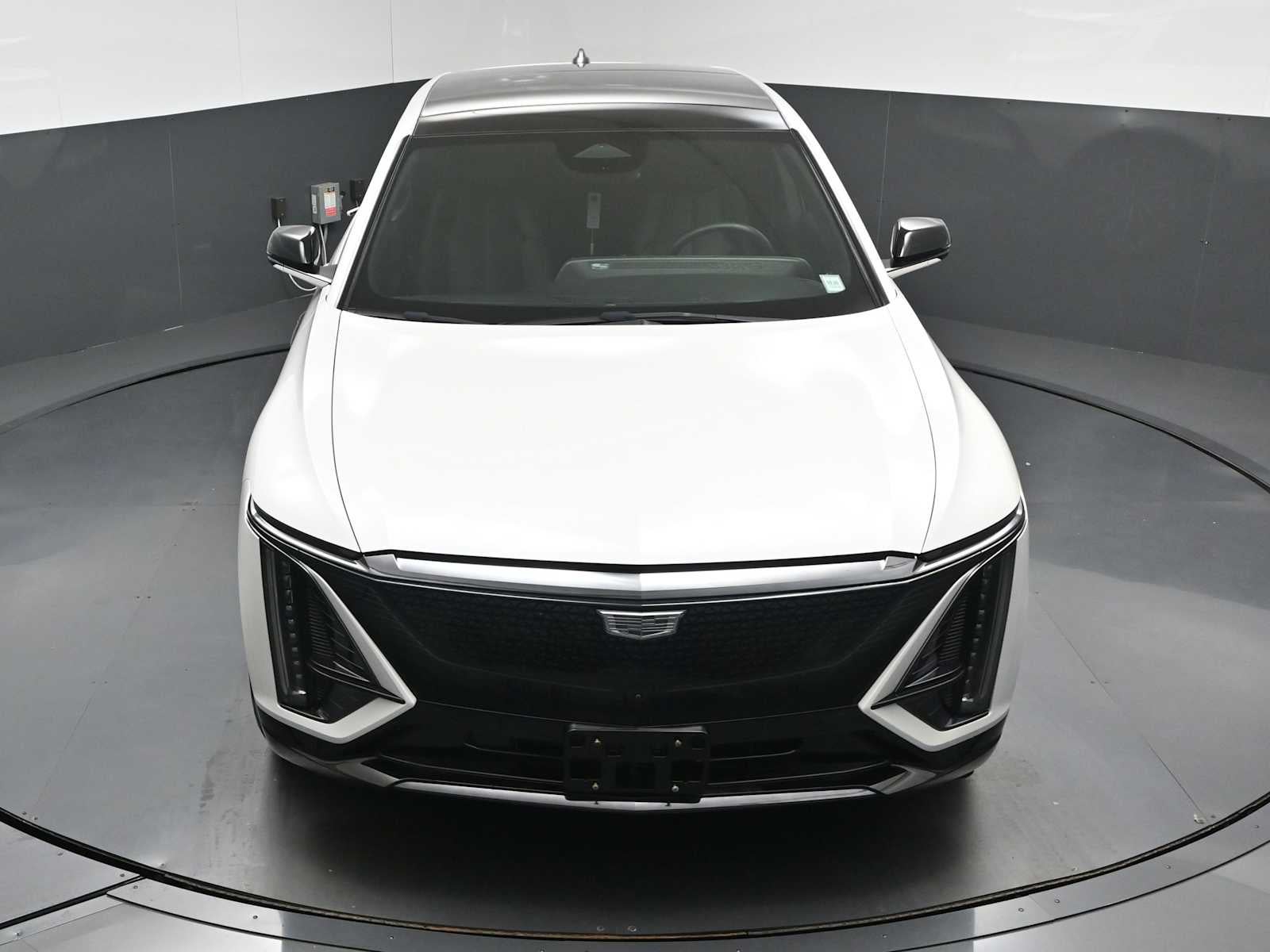 2024 Cadillac LYRIQ Sport 2