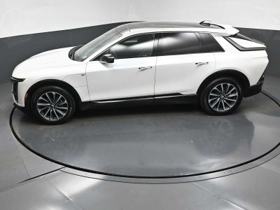 2024 Cadillac LYRIQ Sport 2