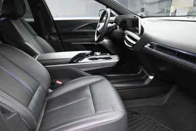 2024 Cadillac LYRIQ Sport 2
