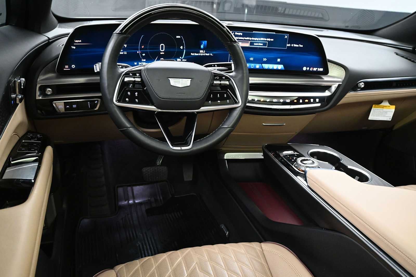 2024 Cadillac LYRIQ Sport 3