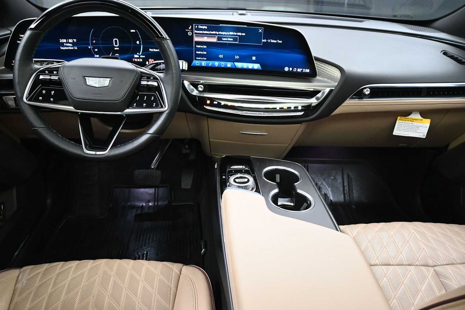 2024 Cadillac LYRIQ Sport 3