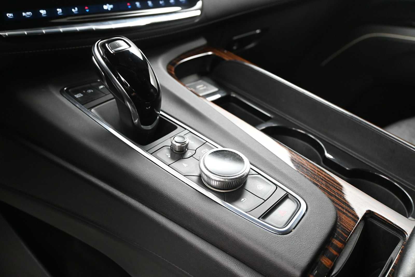 2023 Cadillac Escalade 4WD Premium Luxury