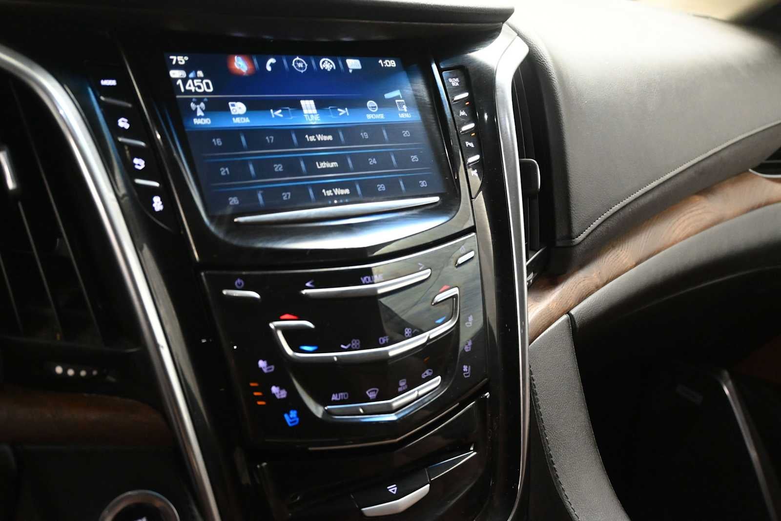 2017 Cadillac Escalade Premium Luxury