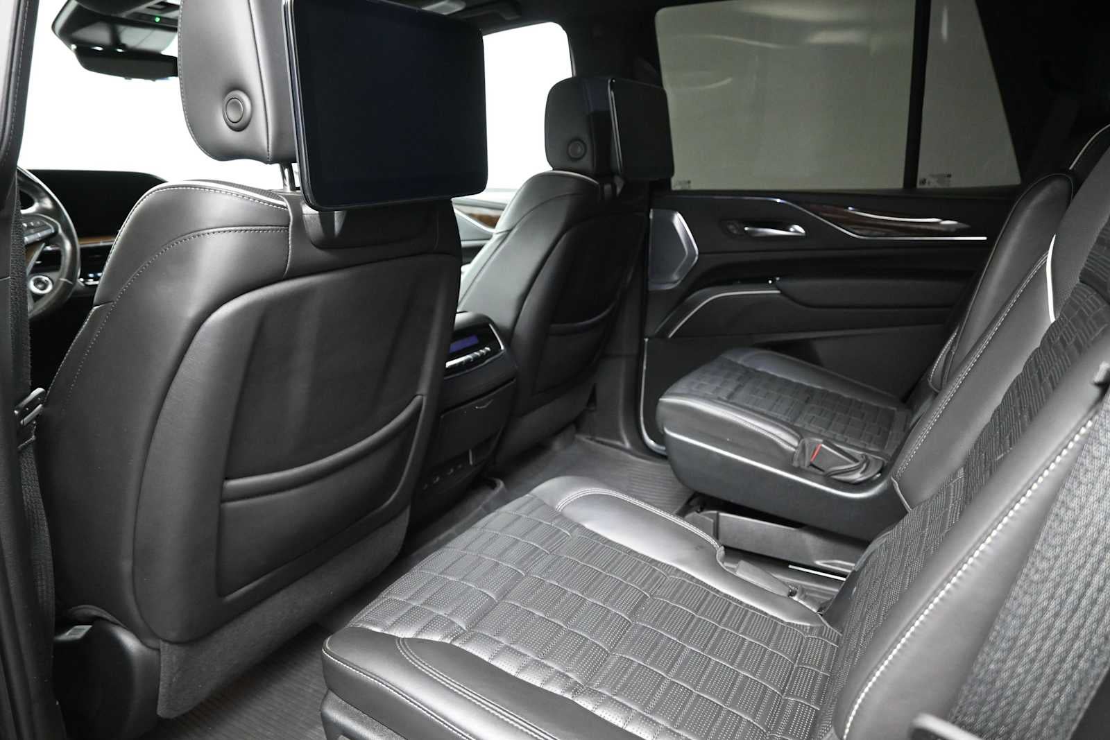 2023 Cadillac Escalade 4WD Sport Platinum