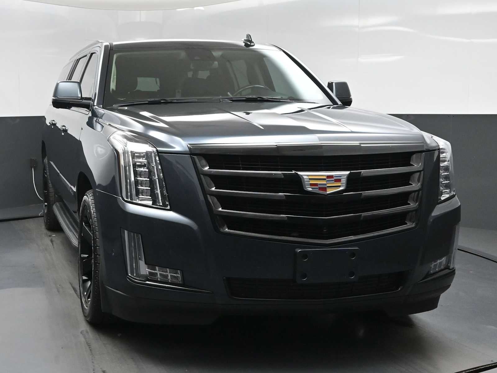 2020 Cadillac Escalade ESV Luxury